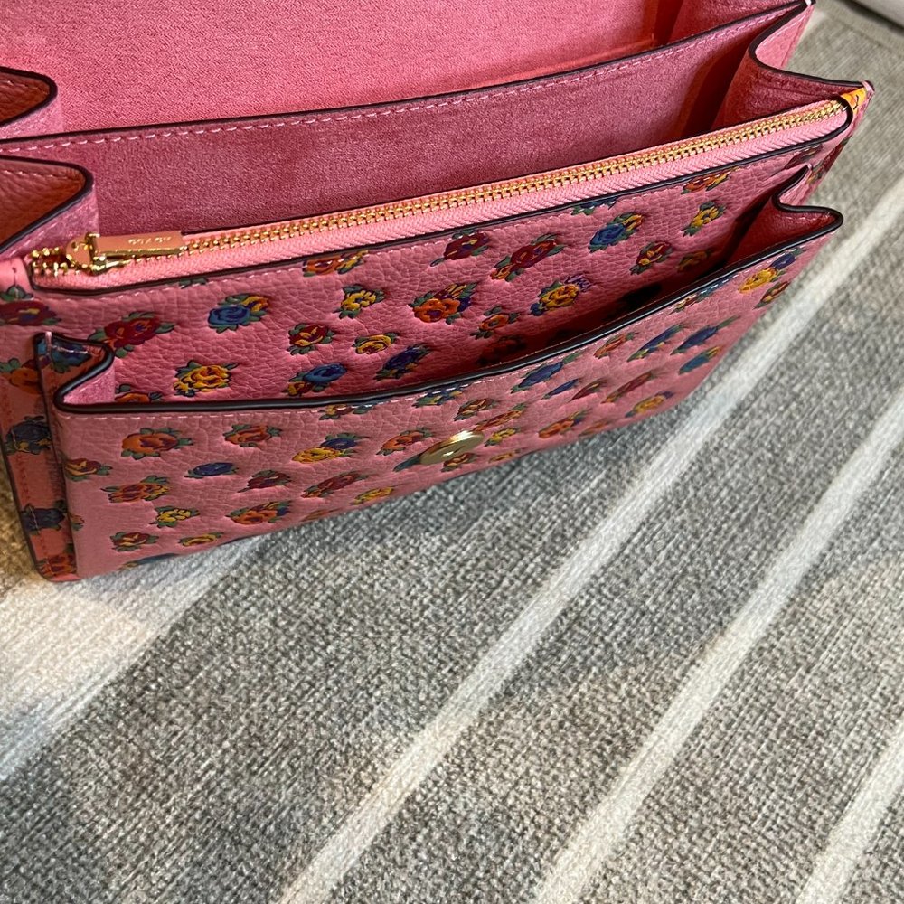 ⭐️⭐️Host Pick⭐️⭐️NWT Coach Klare Crossbody w/Mini Vintage Rose Print - Picture 14 of 16